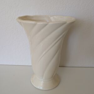 1940s Large USA Swirl Vase, Large Flower Urn, Cream Vase 10"